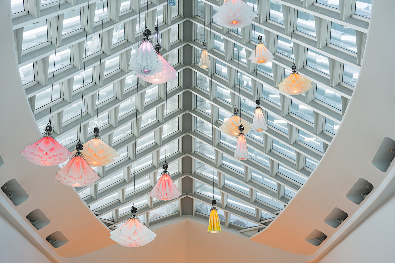 DRIFT’s Meadow: Redefining Kinetic Light Sculptures at the Milwaukee Art Museum