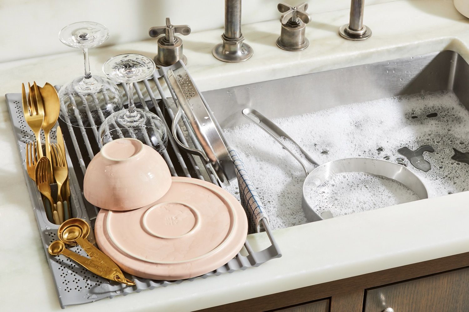 Co-Creating the Best Kitchen Essentials: Food52’s Five Two Return & 2026 Cookware Guide