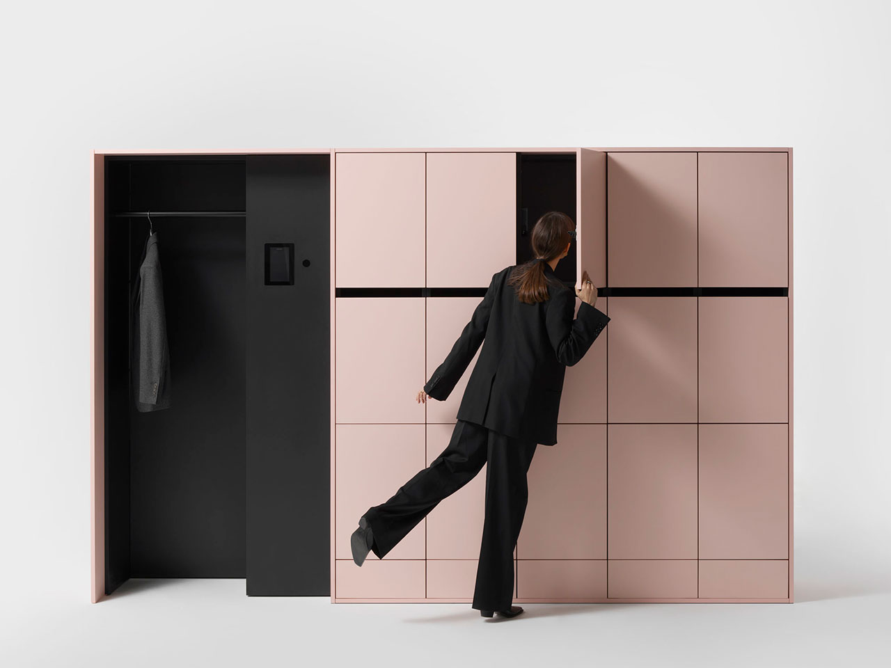 Streamline Your Office: Gumpo’s New RFID Storage Solutions by Relvãokellermann