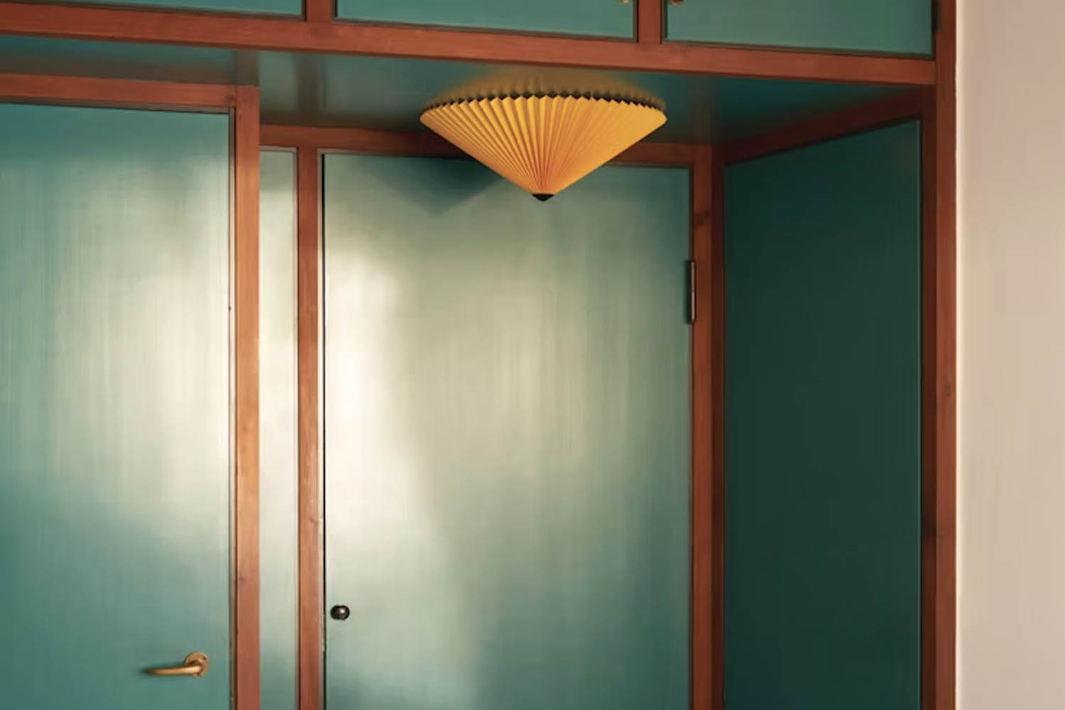 10 Best Pleated Surface Mount Ceiling Lights for Modern Homes (2025)