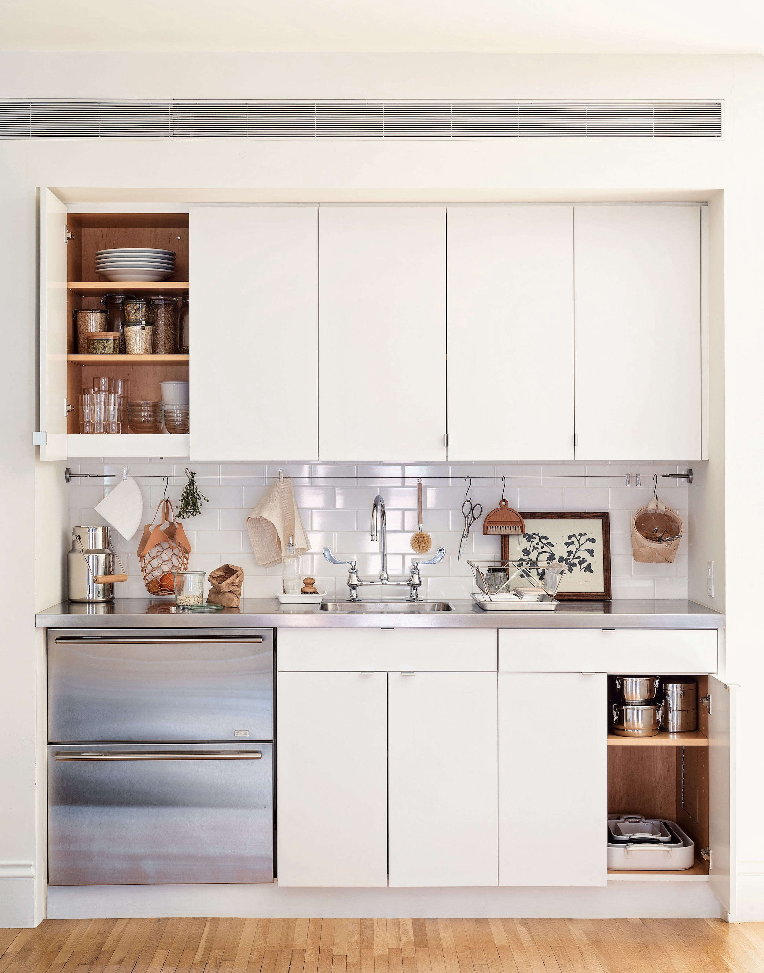 Organize Your Tiny Kitchen: 5 Pro Tips & 2026 Gadgets to Maximize Space