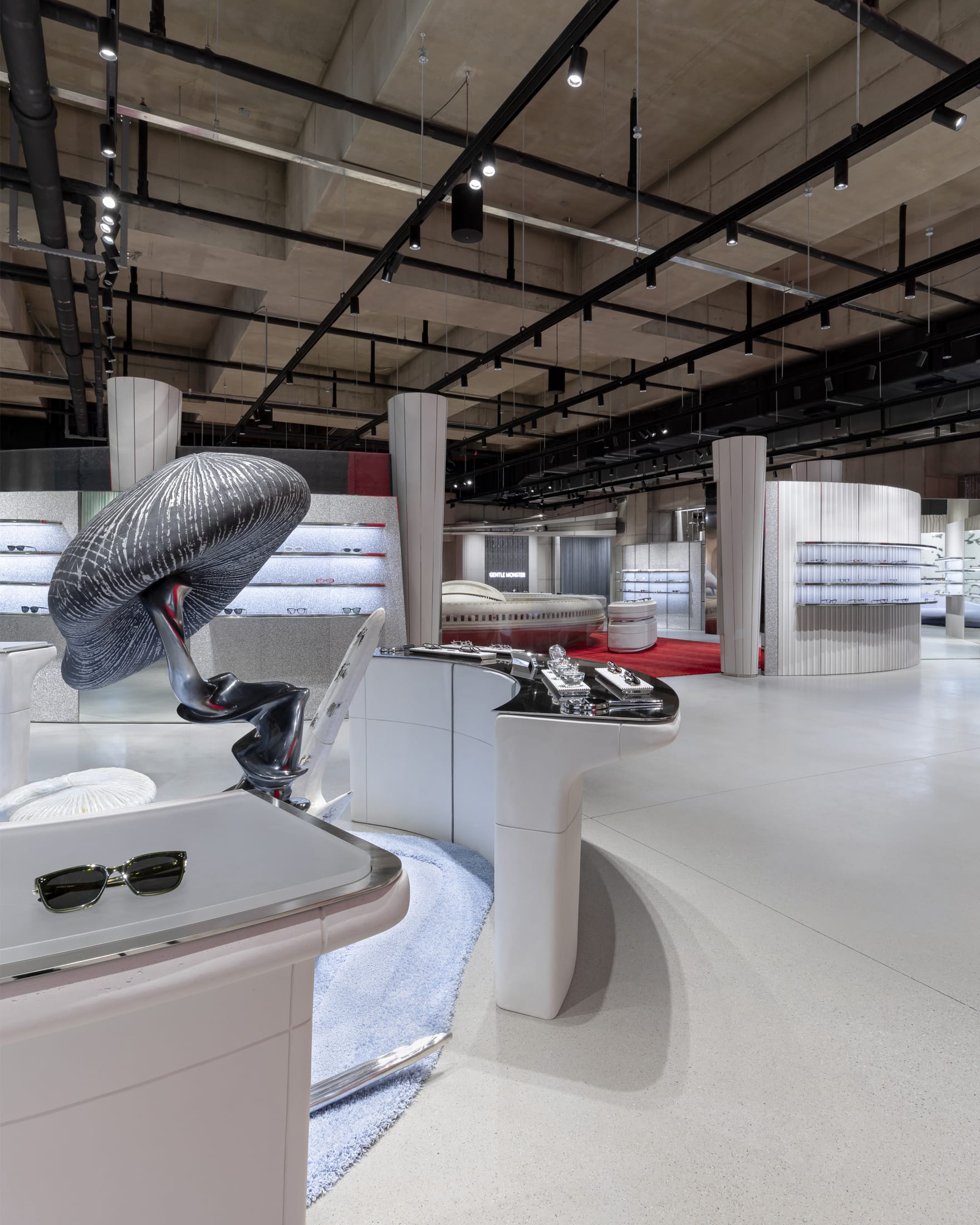 A large-scale robotic installation integrated with eyewear displays at Gentle Monster.