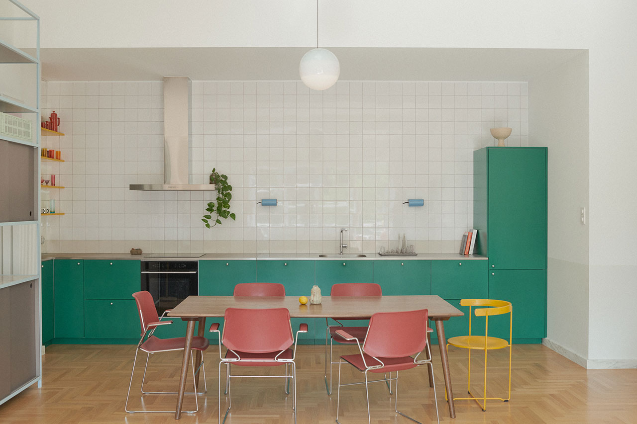 Transforming a 1930s Bauhaus Villa: A Vibrant Modern Home Renovation Guide