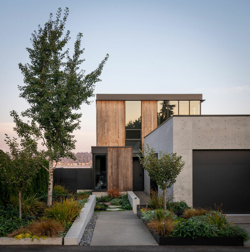 Pattern House: How Olson Kundig Transitions from Urban Grid to Lakeside Serenity