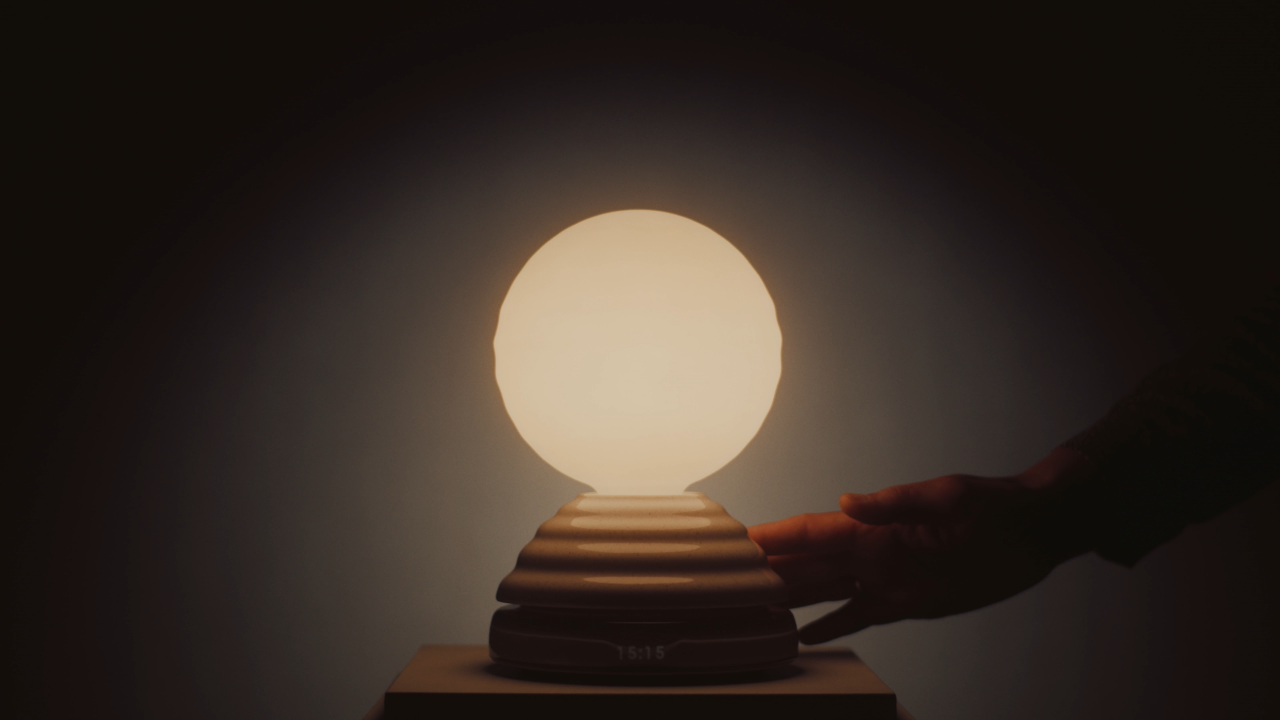 Reclaim Your Sleep: How Sunrise Glows and the Heatherwick Wake Light Beat Digital Fatigue