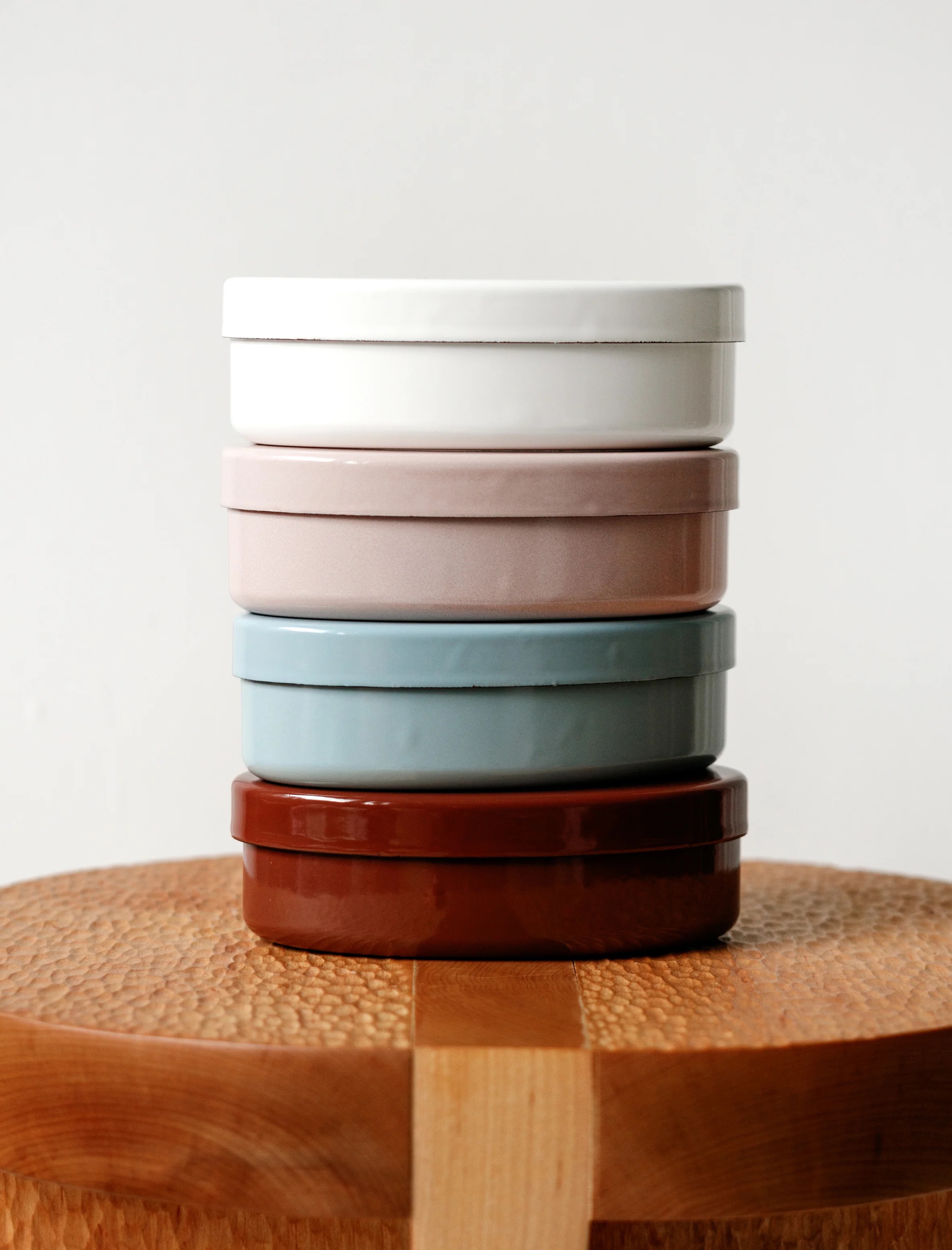 Is the Classiky Enamel Bento Box the Ultimate Storage Essential for Your Home?