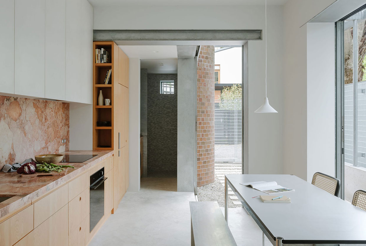 How Retallack Thompson Reimagines Sydney Terrace Houses with Galvanised Steel