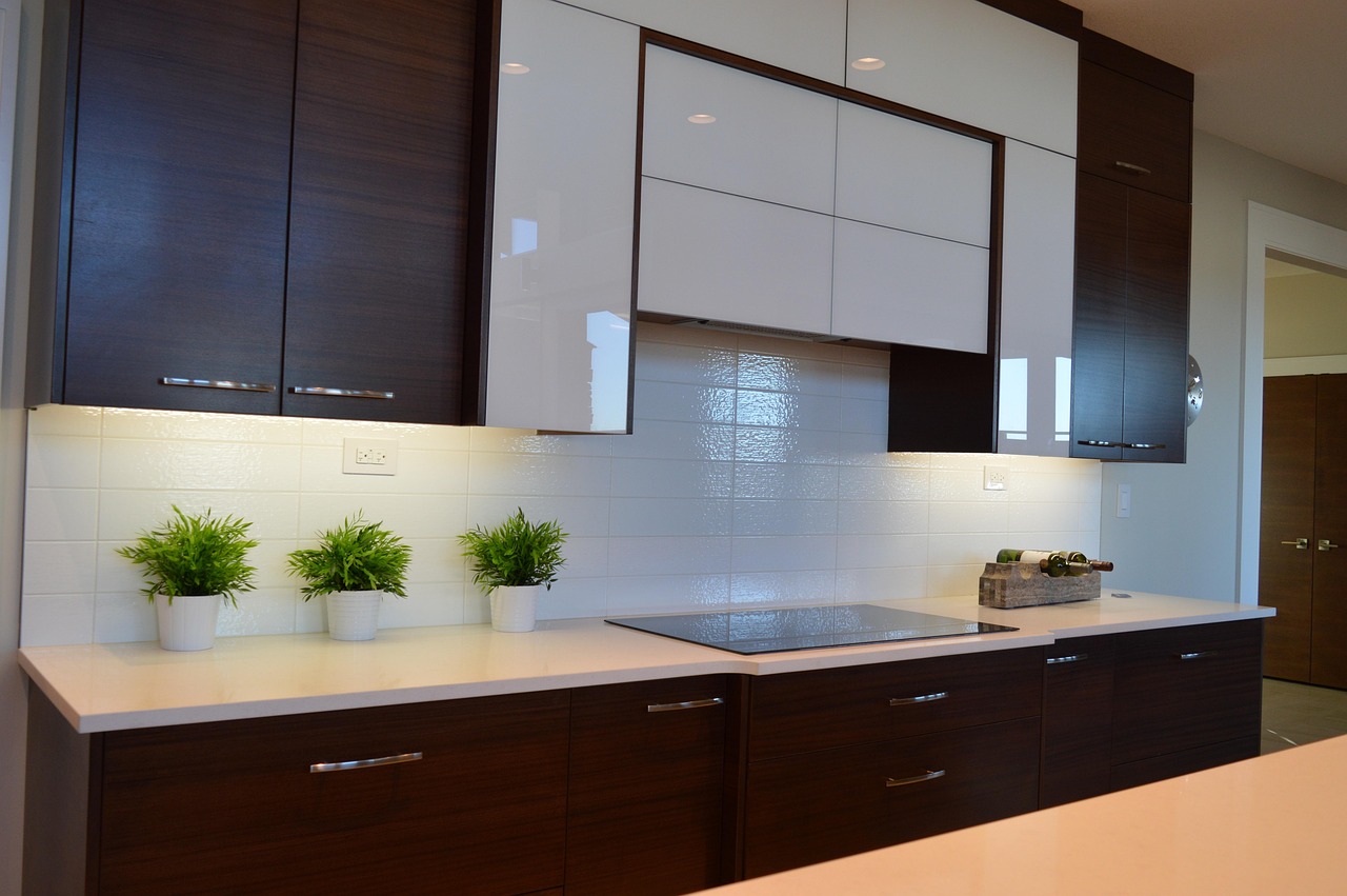 Cheap Plywood Cabinets: Quality Guide & Red Flags