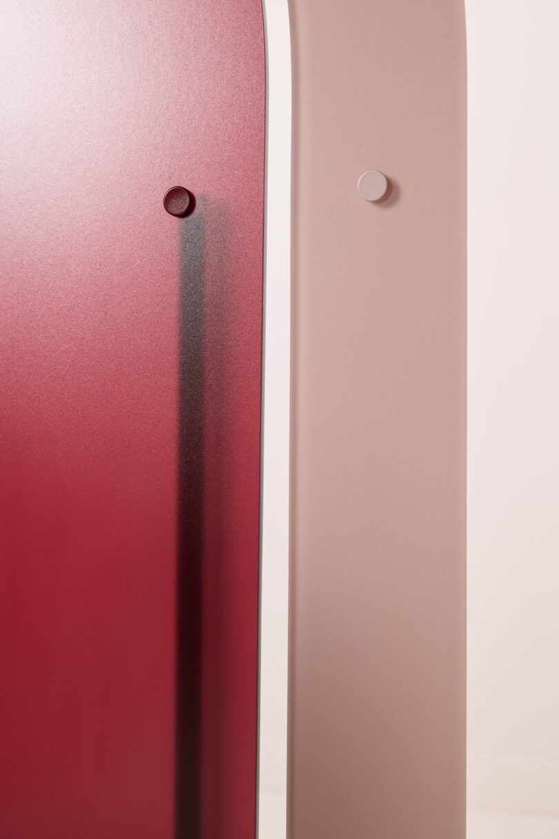 A backlit reception desk made of translucent Chroma material with a Vellum finish.