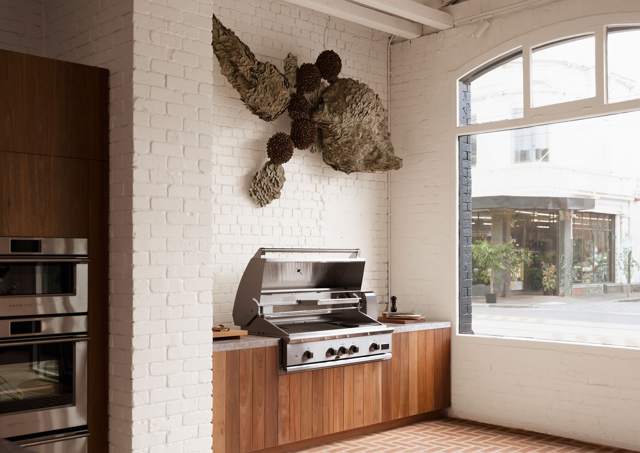 The 'Social Table' area designed for interactive culinary sessions and communal dining.