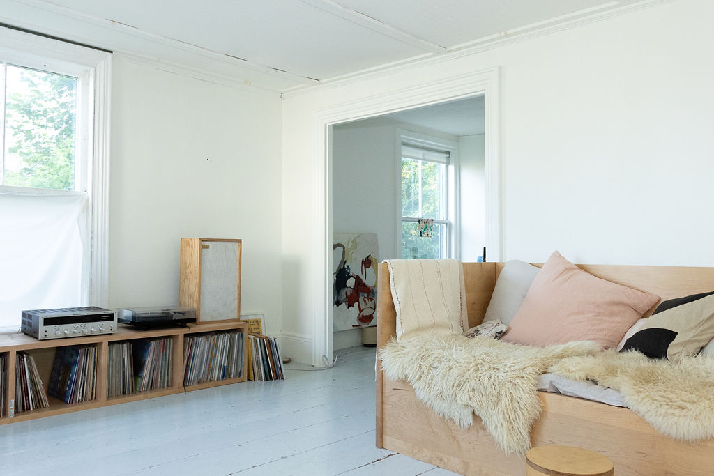 The Donald Judd Daybed: From $20,000 Auctions to DIY Modern Living