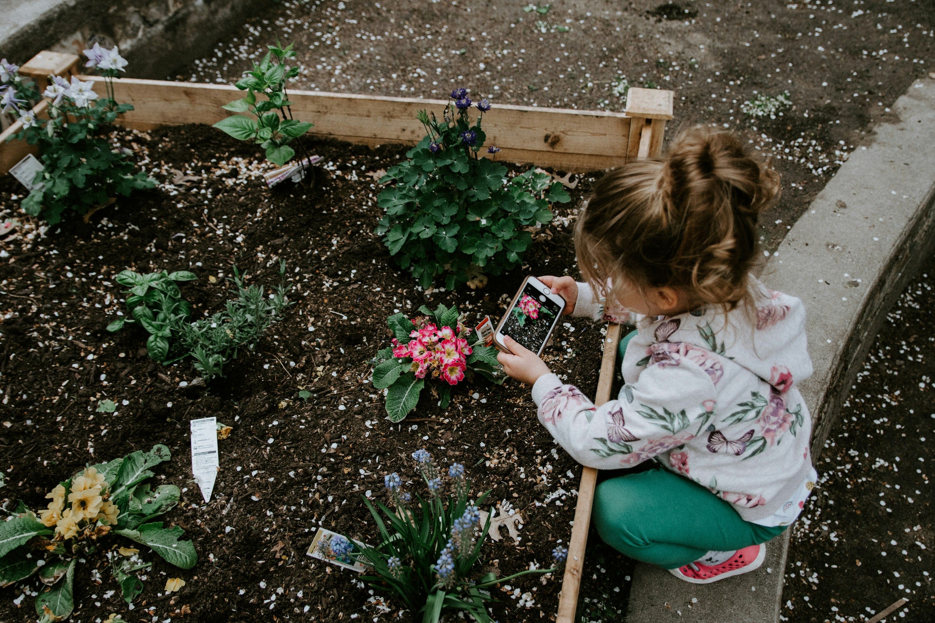 5 Fun and Easy Outdoor Garden Projects Your Kids Will Actually Love