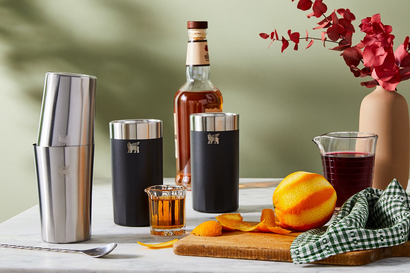 Stanley Prismatic Cocktail Shaker Review: Redefining Modern Barware for Hosting