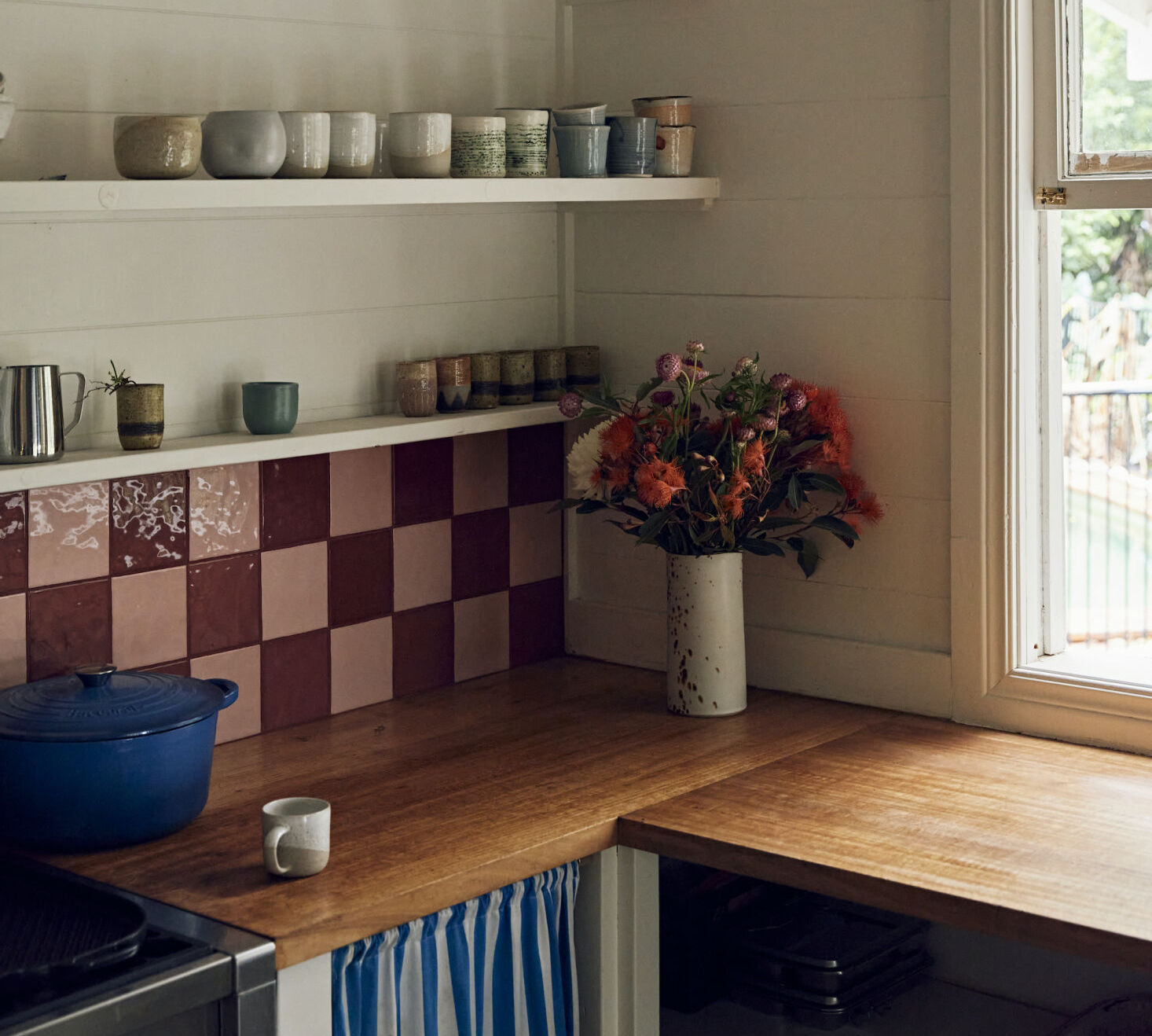 Top Burgundy Kitchen Finishes: Design Ideas for Modern & Traditional Styles